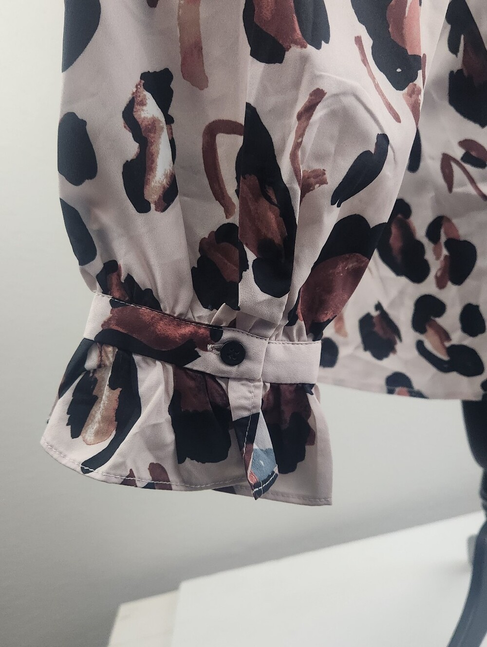 Eloquii Abstract Leopard-Print Ruffle Collar Button-Down - Picture 4 of 8